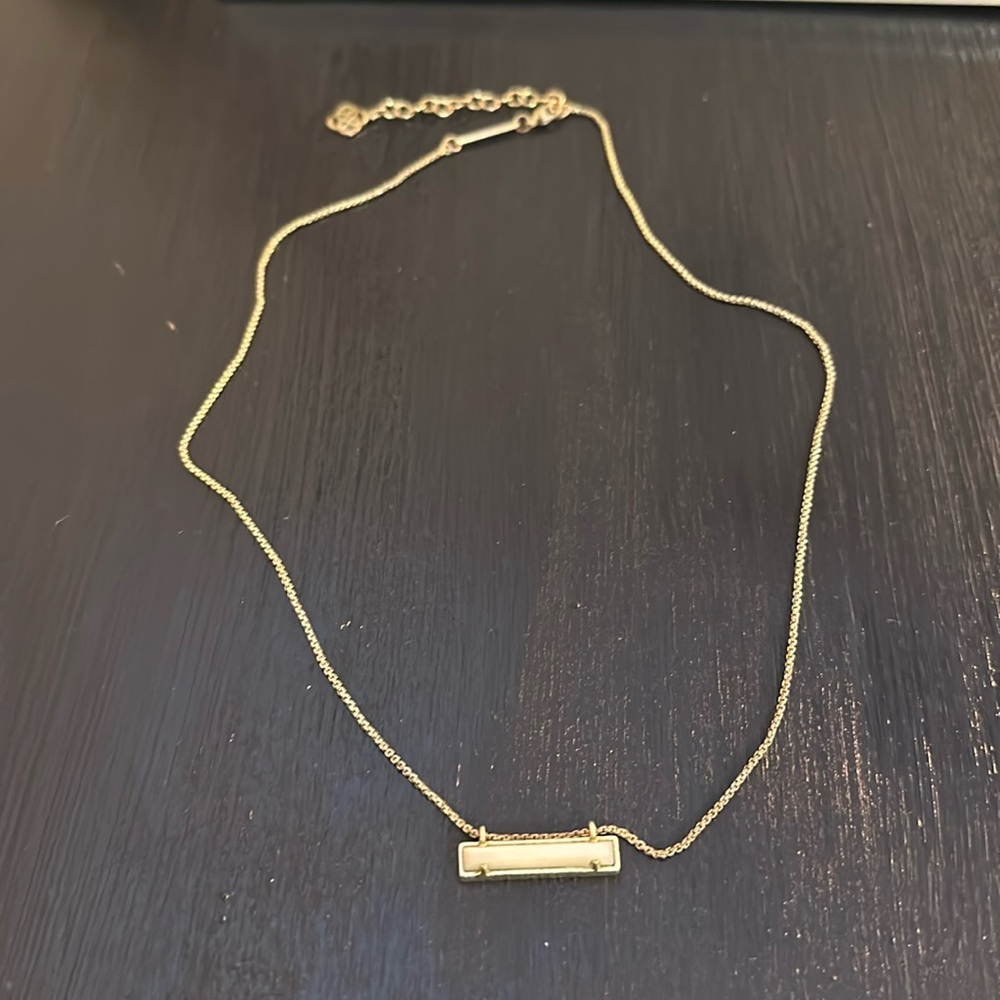 Kendra Scott- Leanor Bar Necklace in Gold